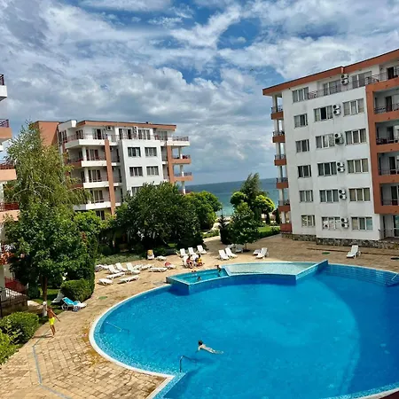 Riviera Fort Beach, Bulgaria רבדה
